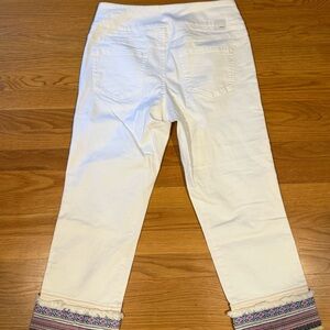 Jag Jeans Cream Cropped Pants with Patterned Cuffs